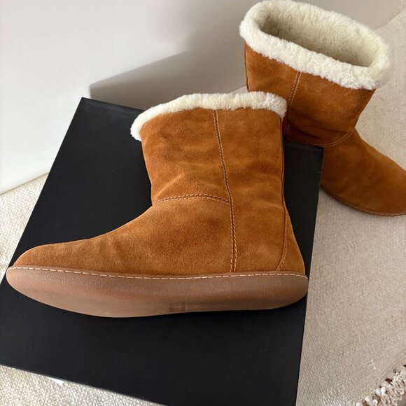 J Crew Short Alpine Boots, Shearling-lined Suede, Sz 8 - Picture 11 of 15